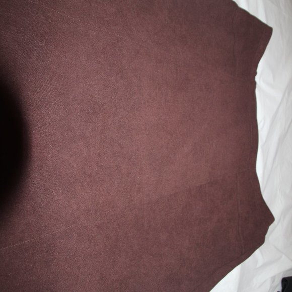 Suede looking brown skirt. Size XL, Notations brand. Good condition. - Picture 6 of 6